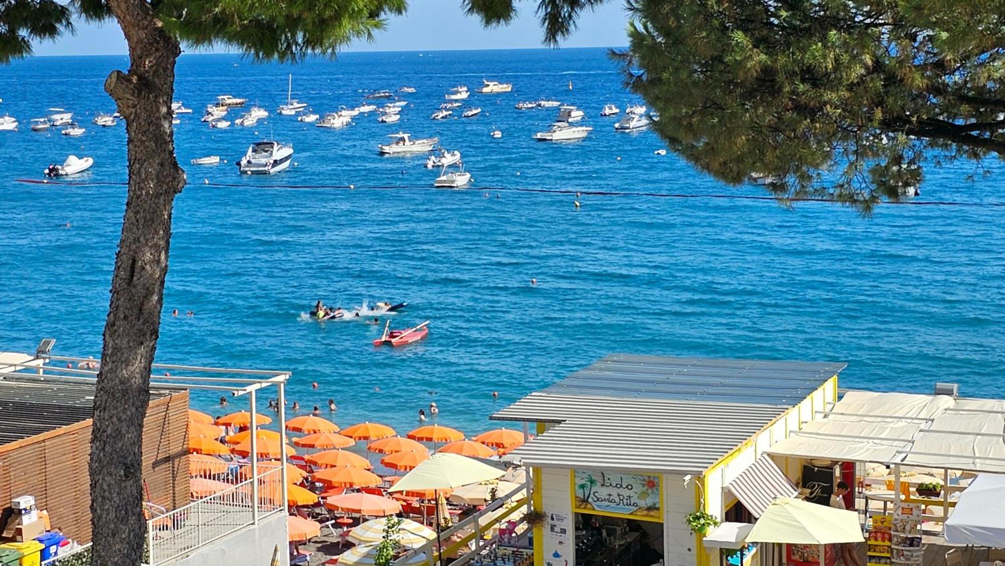 Galene - Beachfront In Costa D'Amalfi Maiori Zewnętrze zdjęcie