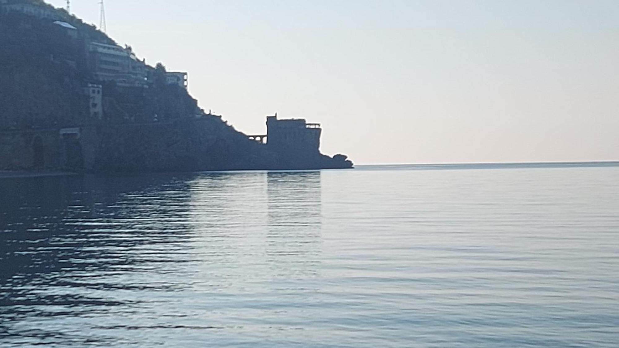 Galene - Beachfront In Costa D'Amalfi Maiori Zewnętrze zdjęcie