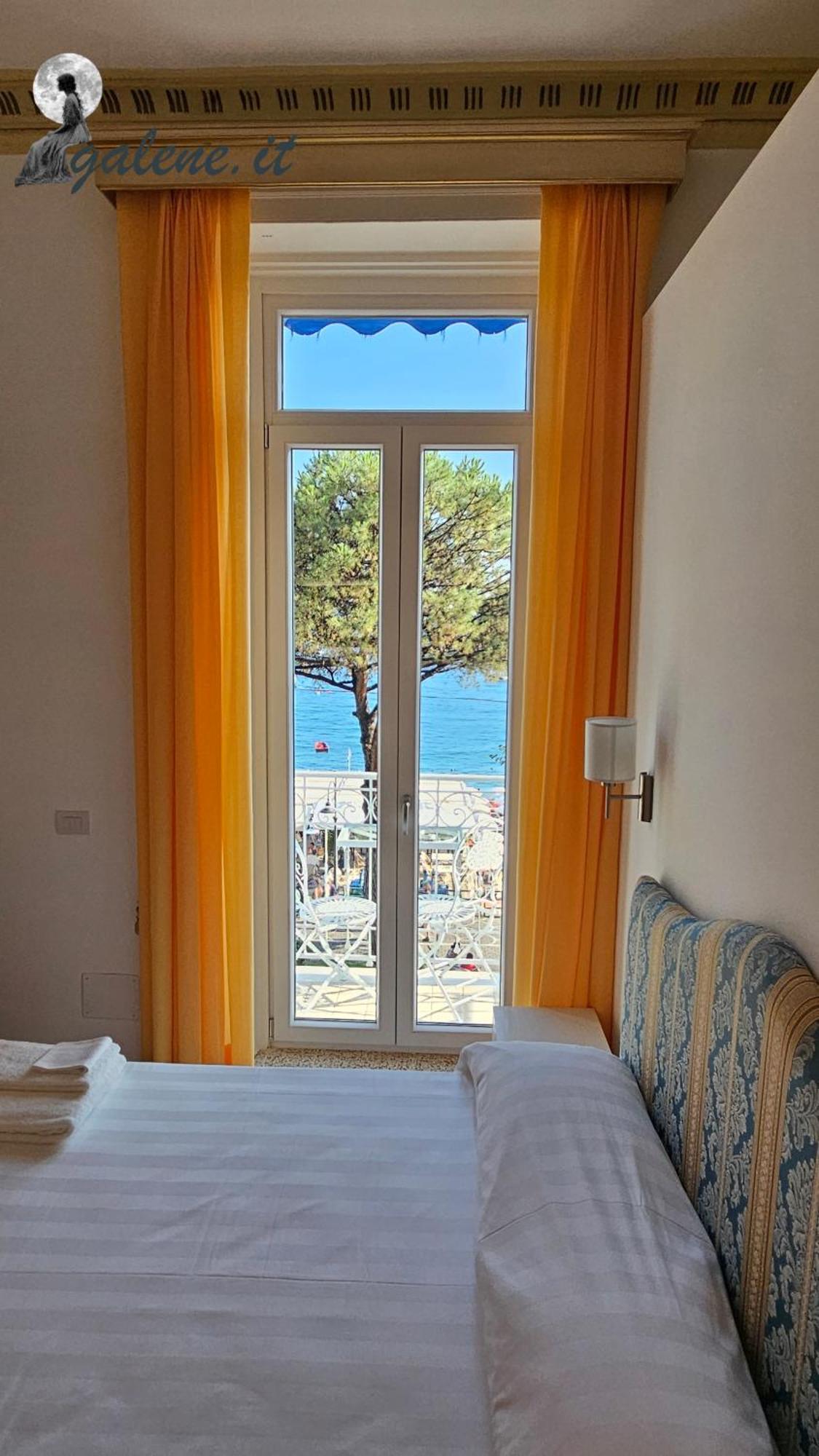 Galene - Beachfront In Costa D'Amalfi Maiori Zewnętrze zdjęcie
