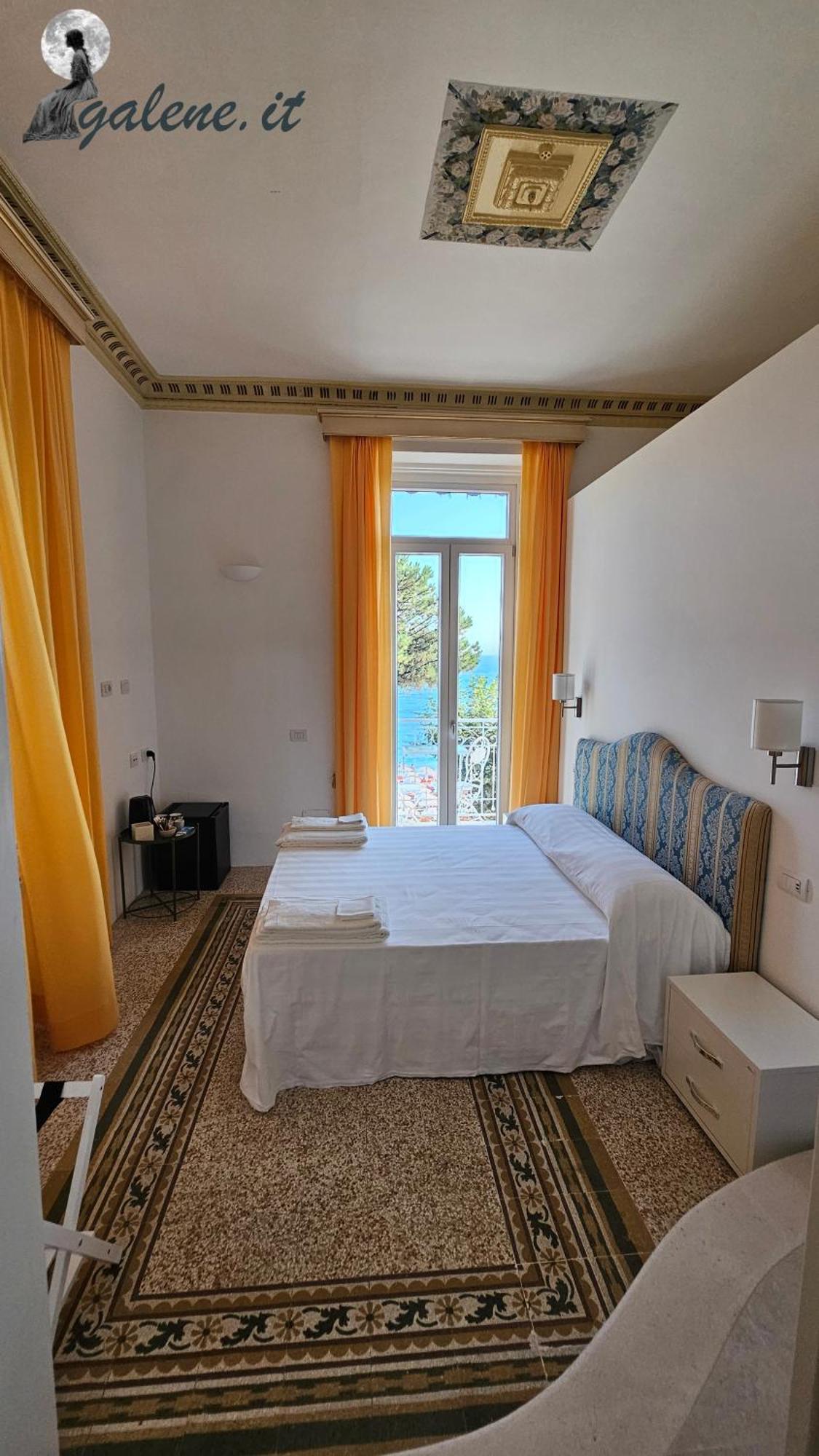 Galene - Beachfront In Costa D'Amalfi Maiori Zewnętrze zdjęcie